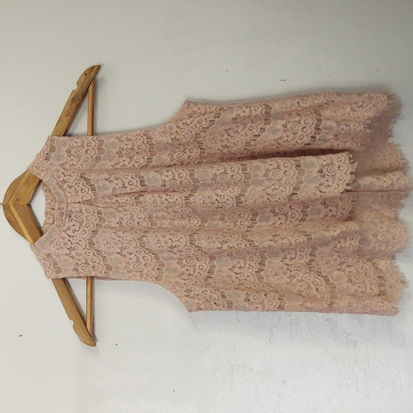 love, Fire Tops - Love Fire Blush and Nude Lace Sleeveless Top sz S women's